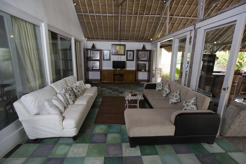 Villa Waru Lembongan Habitación foto